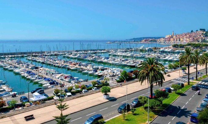 Menton Hotel | 12 m² Hotel ∙ 5 guests