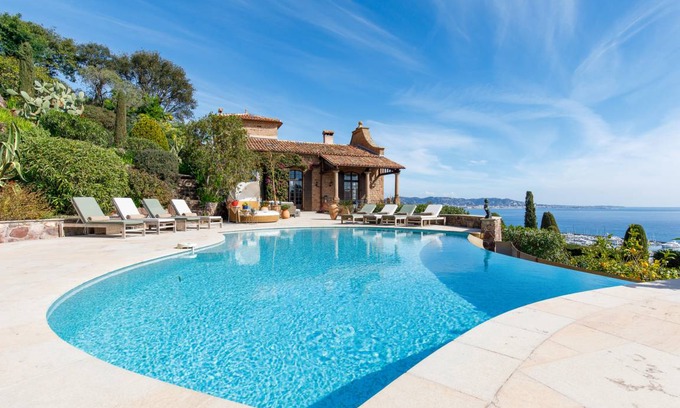 La Napoule Villa | 200 m² Villa ∙ 5 bedrooms ∙ 10 guests