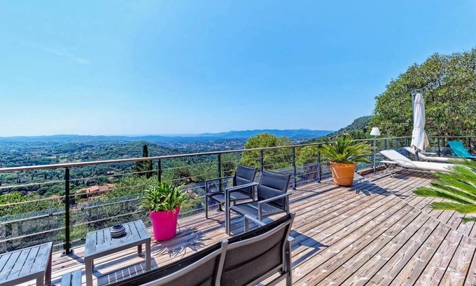Magagnosc Villa | 236 m² Villa ∙ 5 bedrooms ∙ 10 guests