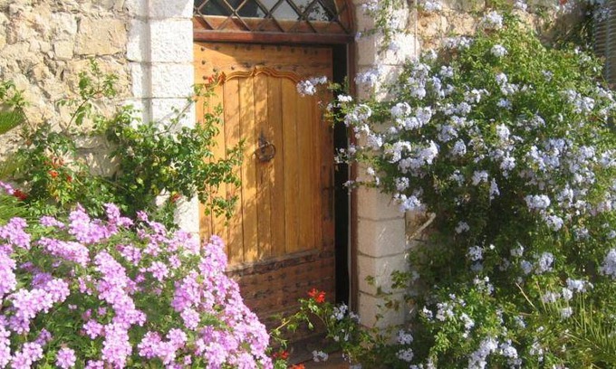 Le Plan-de-Grasse Bed & Breakfast | 30 m² Bed and breakfast ∙ 127 guests
