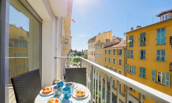 Carre d'Or Apartment | 35 m² Apartment ∙ 1 bedroom ∙ 4 guests