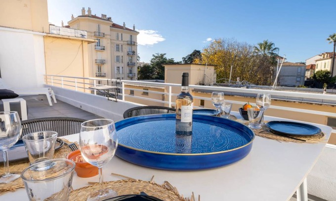 Carnot Apartment | 36 m² Apartment ∙ 1 bedroom ∙ 2 guests