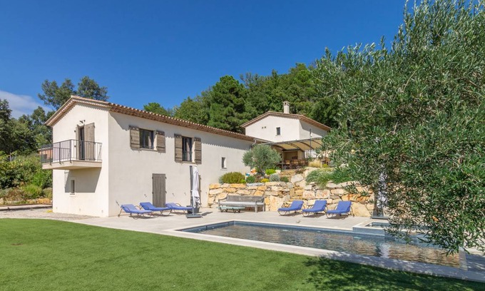 La Garde-Freinet Villa | 360 m² Villa ∙ 5 bedrooms ∙ 10 guests