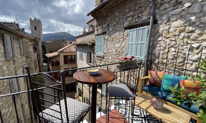 Vence Apartment | 45 m² Apartment ∙ 1 bedroom ∙ 2 guests