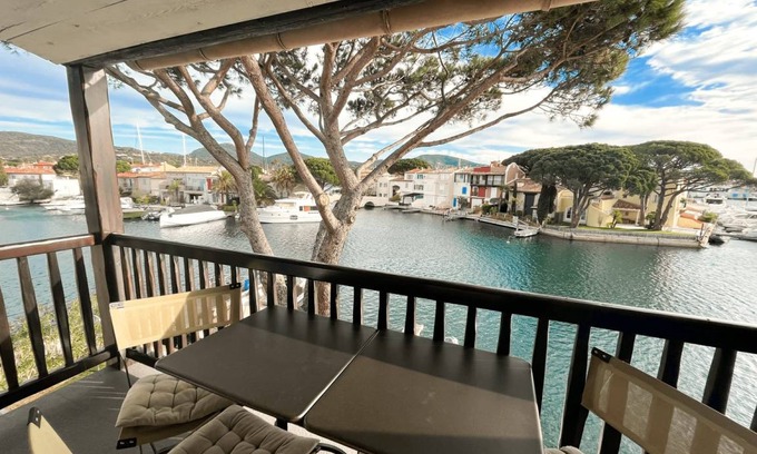 Port Grimaud Apartment | 45 m² Apartment ∙ 2 bedrooms ∙ 4 guests
