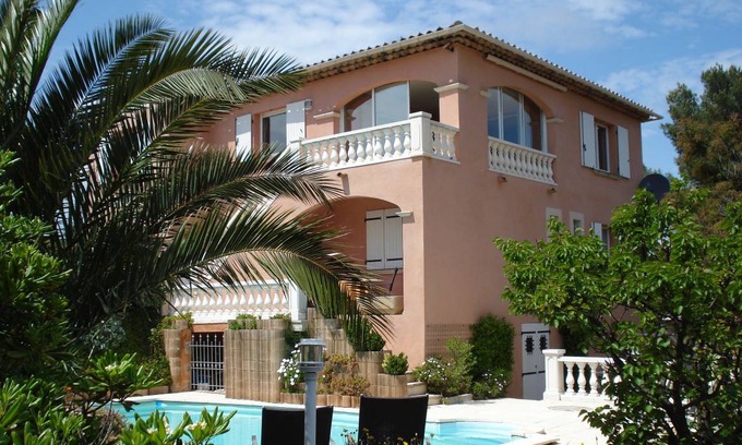 Agay Apartment | 46 m² Apartment ∙ 2 bedrooms ∙ 4 guests