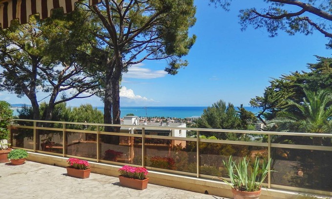 Bastide Giraud Apartment | 55 m² Apartment ∙ 1 bedroom ∙ 4 guests