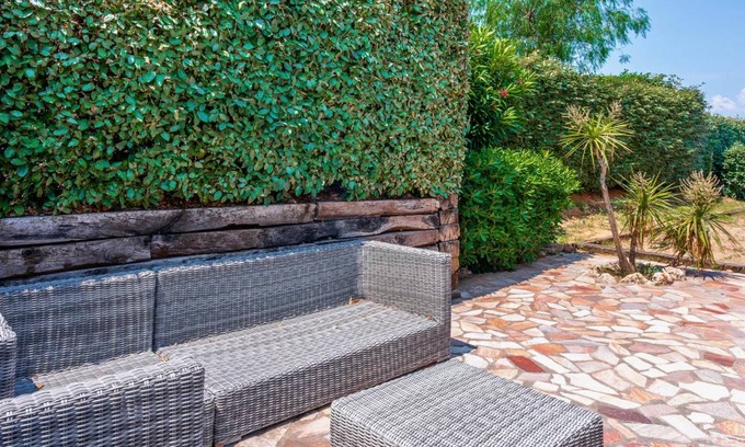 La Rouviere House | 80 m² House ∙ 3 bedrooms ∙ 7 guests