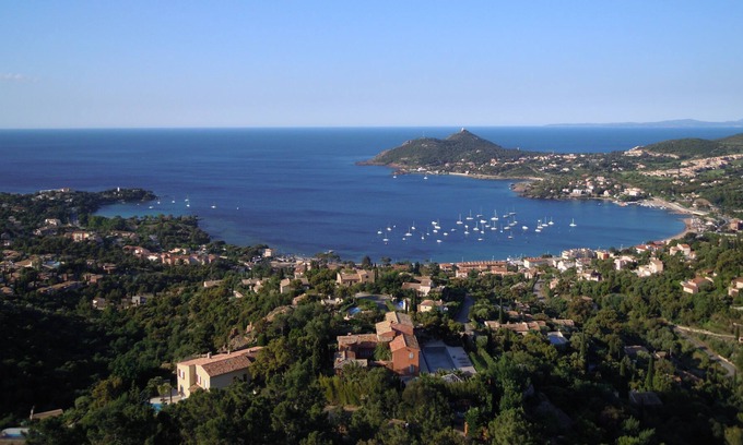 Agay Apartment | Agay Saint Raphael: Between the sea and Esterel