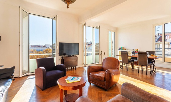 Carre d'Or Apartment | AMBASSADOR PALACE AP2095 by RIVIERA HOLIDAY HOMES