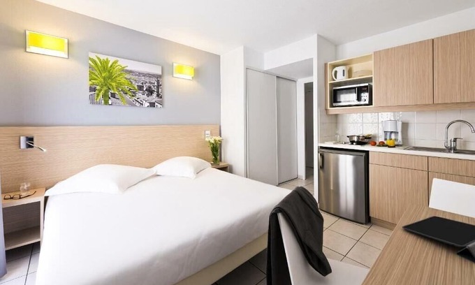 Les Baumettes Apartment | Aparthotel Adagio Acess Nice Magnan - Studio 2 People