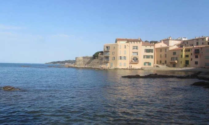 Old Town Apartment | Apartment with a wonderful sea view, located in the heart of Saint-Tropez village