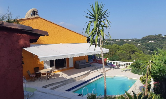 Vence House | Beautiful house - Pool - Stunning views. Between Vence and St Paul