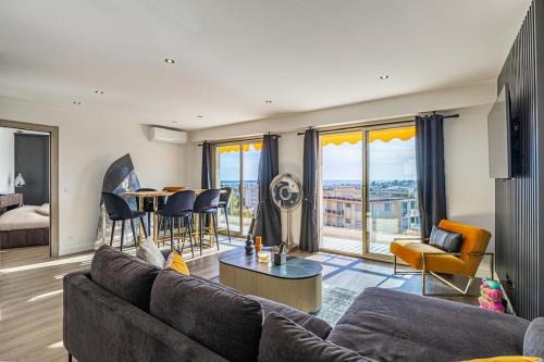 Le Cannet Apartment | CANNET - Appart 4 pers avec vue mer et belles terrasses