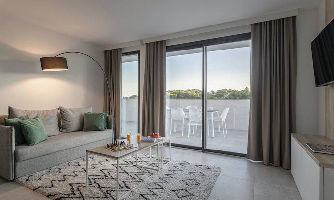 Antibes Condo | Condo ∙ 3 bedrooms ∙ 8 guests