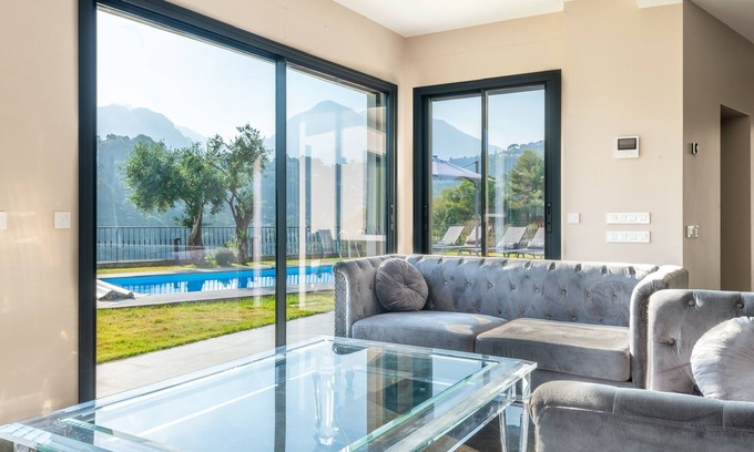 Menton House | Cosy house for your holiday with swimming pool!