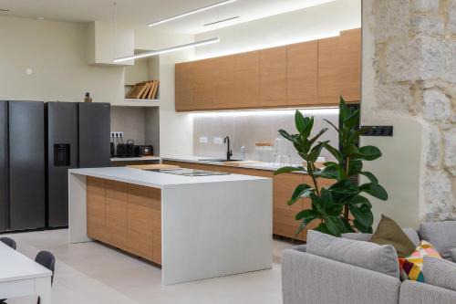 Centre Ville-Gare Apartment | Extra Spacious Modern Apartment HUB Nice Center