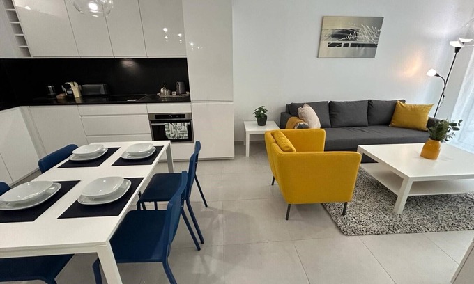 Nice Apartment | Fabron Hills