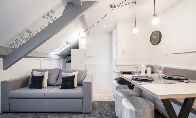 Carre d'Or Apartment | France-JP