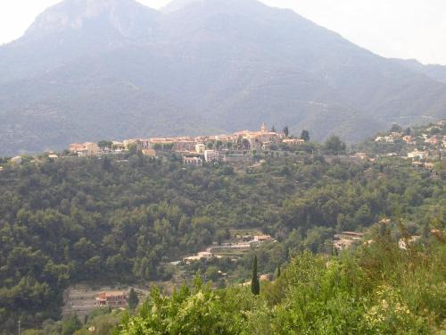 Castellar Apartment | French Riviera, quiet apartment, Castellar
