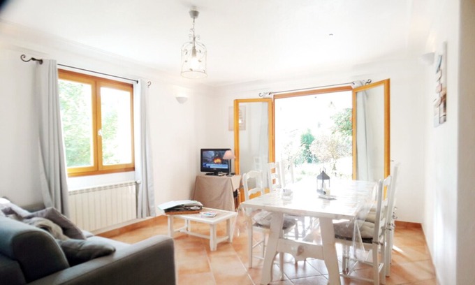 Le Bar-sur-Loup Apartment | LA PASCALINE - LOCATIONS-06 - FLAT IN VILLA ON TEH FRENCH RIVIERA
