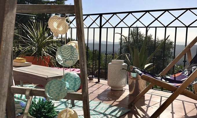 Saint-Cezaire-sur-Siagne Apartment | Pretty village house with two terraces overlooking the siagne gorges
