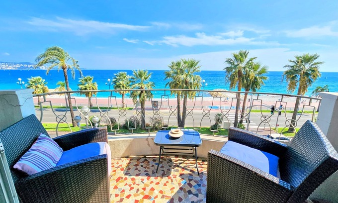 Les Baumettes Apartment | Promenade des Anglais Sea view Front