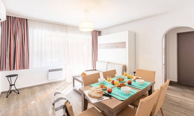 Sainte-Maxime City Centre Apartment | Résidence Pierre & Vacances Les Platanes *** - 3 Rooms 6 People Standard