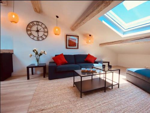 Prado - Republique Apartment | REP4 - Loft 3 Pièces avec ascenseur privé