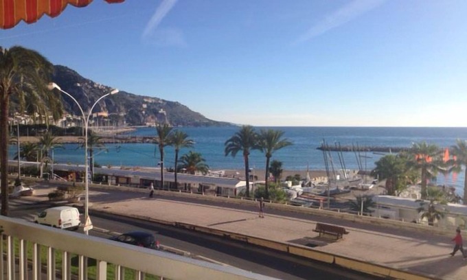 Menton Apartment | Spacious Seafront Apartment With Stunning View