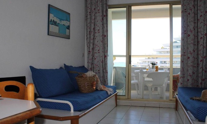 Villeneuve Loubet Beach Apartment | Studio à Villeneuve-Loubet Plage avec Parking Privé, 2/4 Couchages - FR-1-252A-6