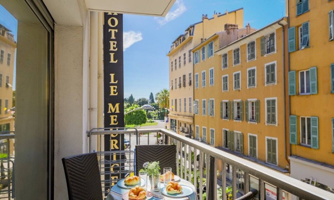 Carre d'Or Apartment | SUEDE AP4207 by Riviera Holiday Homes