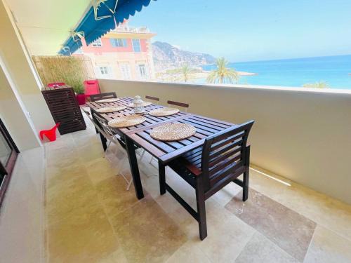 Menton Apartment | Superbe 4P rénové climatisé avec terrasse proche mer et centre - FR-1-196-359