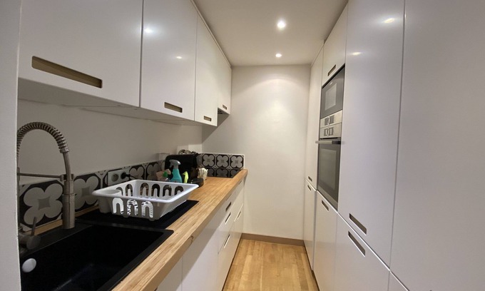 Old Town Apartment | T3 avec terrasse centre Saint Tropez