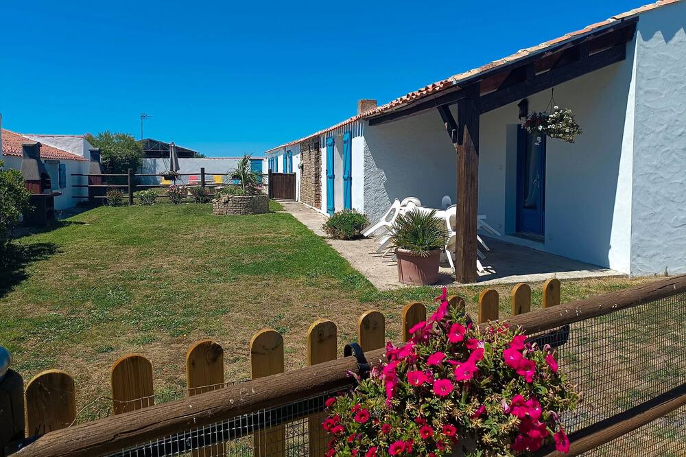 Bouin Cottage | Gite Bouin, 2 bedrooms, 4 persons