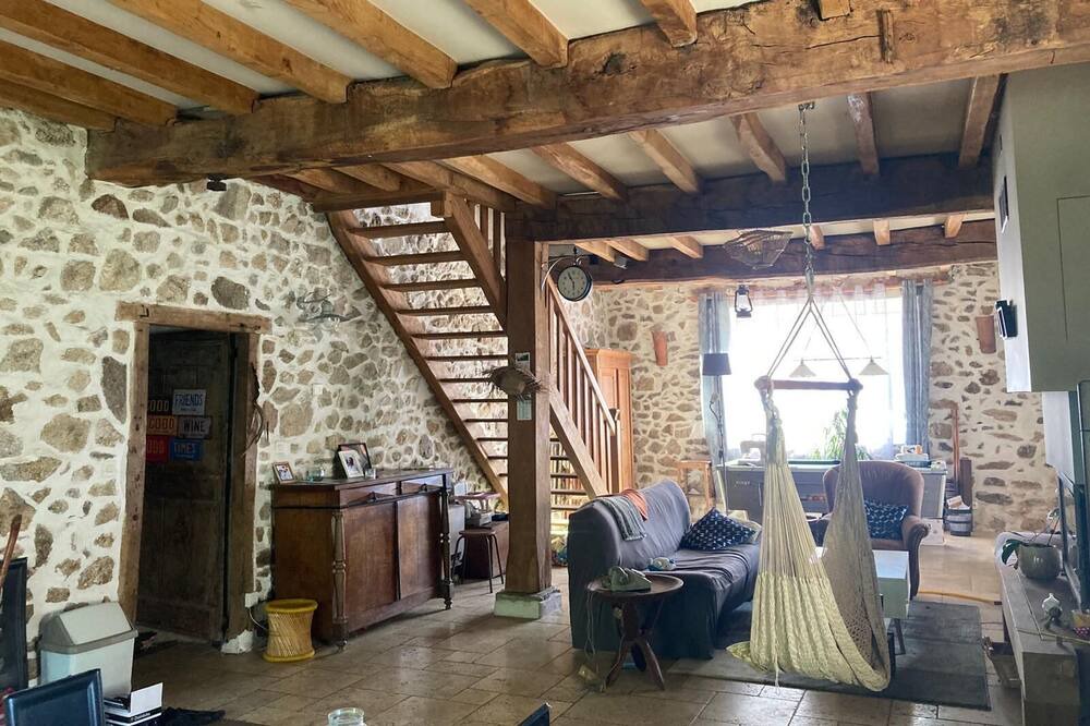 Mendionde House | Au Cœur du Pays Basque, Maison Style Basque Rénovée, Beaucoup de Charme