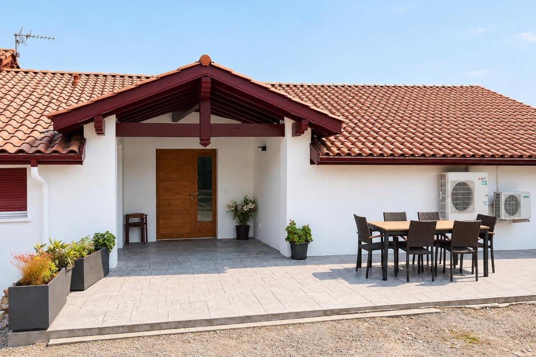 Iholdy House | Ferme Rénovée Pays-Basque
