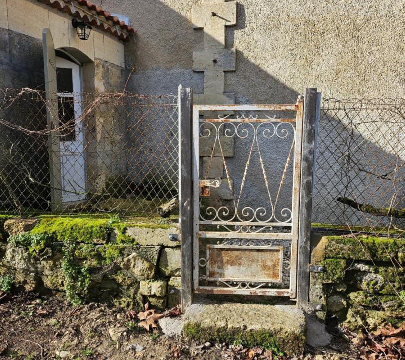 Saint-Christophe-des-Bardes House | Petit Chai au coeur de village