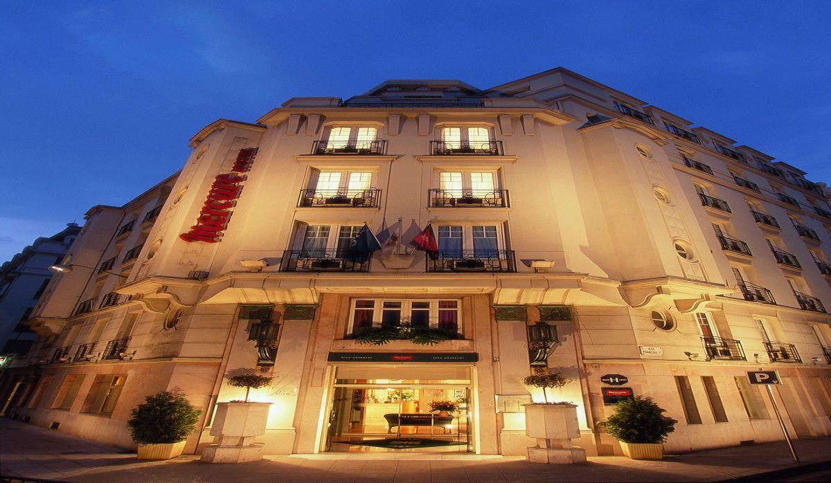 Photo of Buildings in Carre d'Or