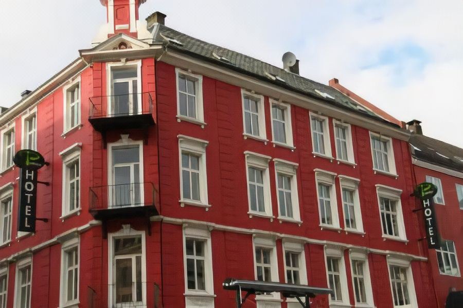 Photo of Buildings in Thiers