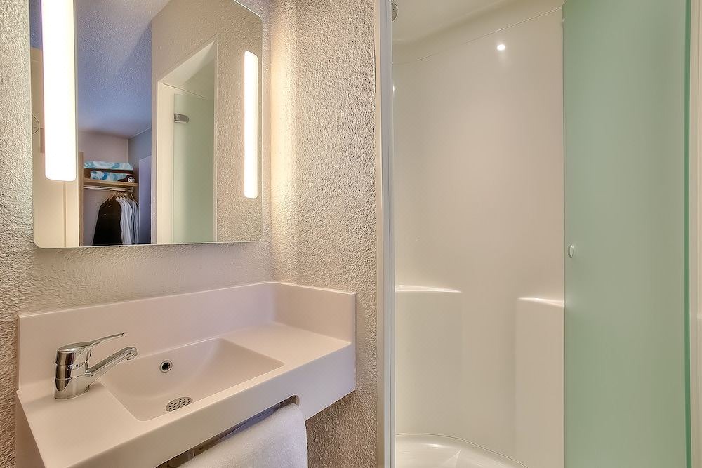 Photo of Bathroom in Biot