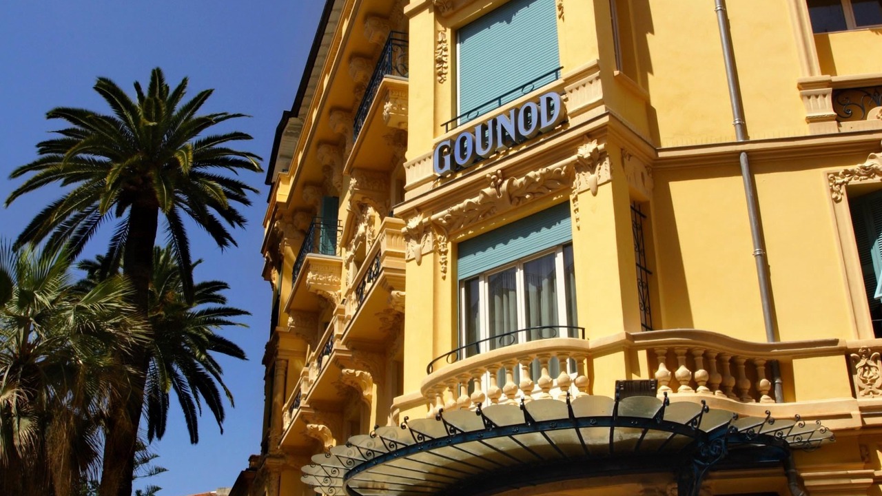 Photo of Buildings in Thiers