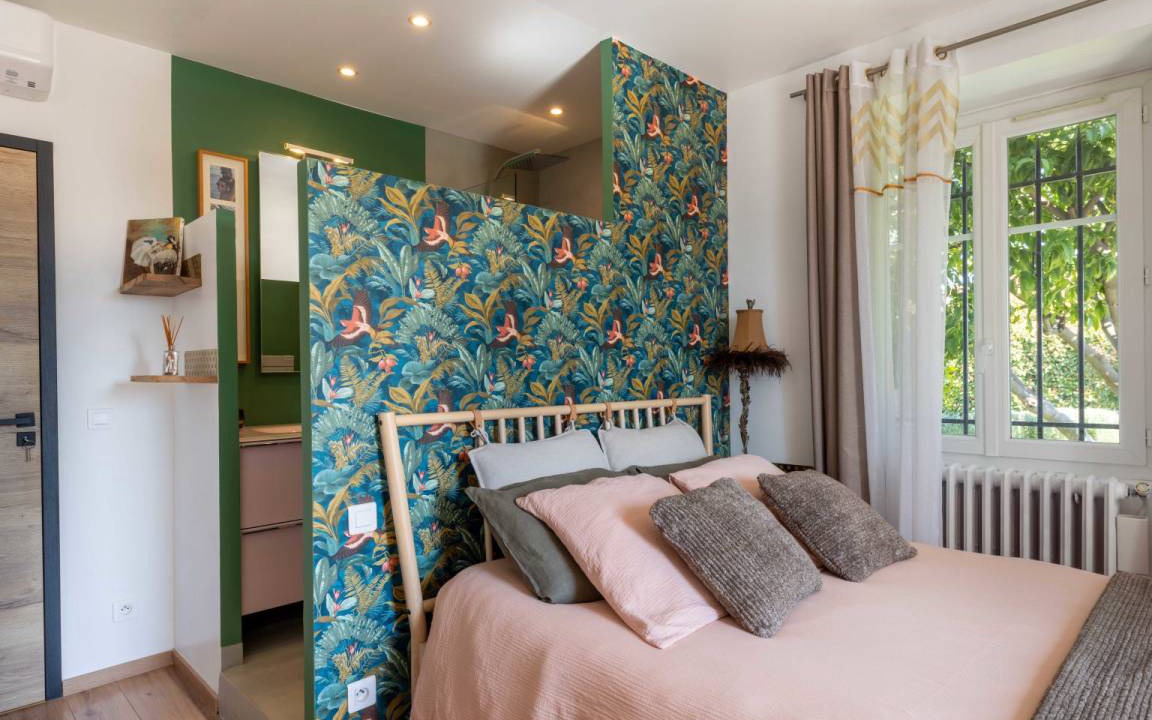 Photo of Bedroom in Saint-Roman