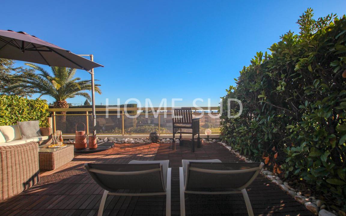 Photo of Patio Balcony in La Croix des Gardes