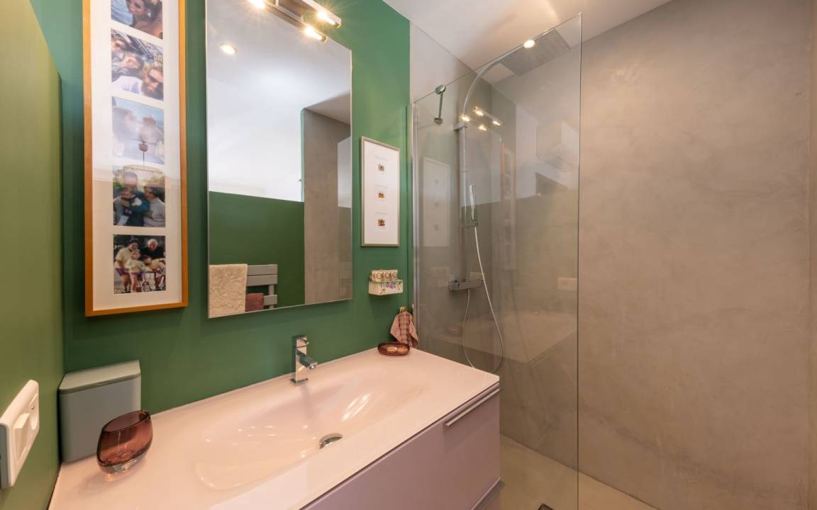 Photo of Bathroom in Saint-Roman