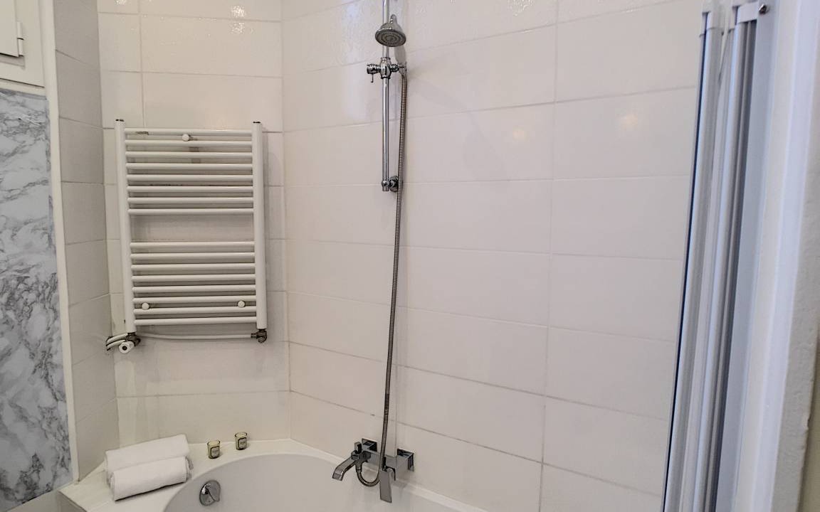 Photo of Bathroom in Thiers
