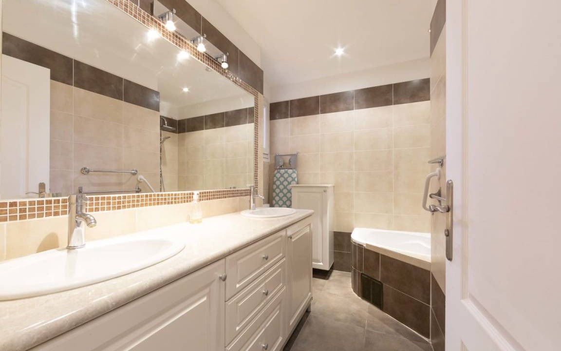 Photo of Bathroom in Antibes Old Town