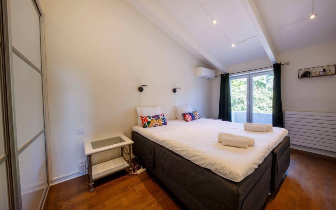 Photo of Bedroom in Biot