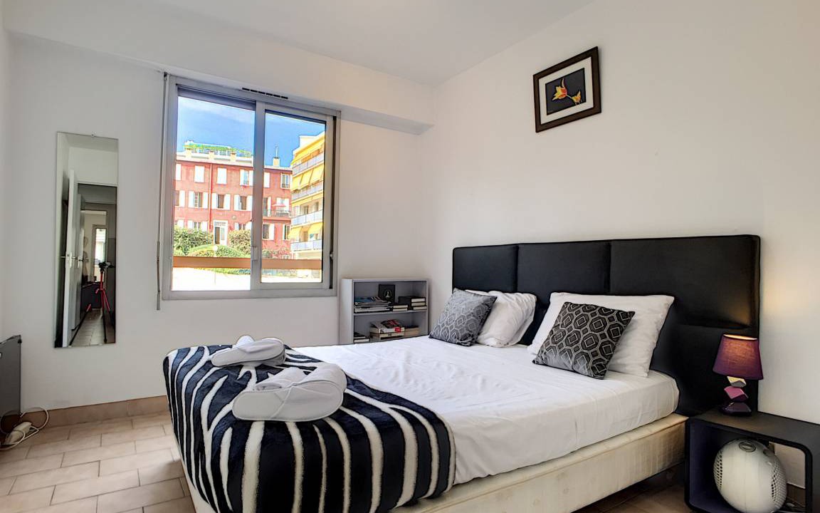 Photo of Bedroom in Les Baumettes