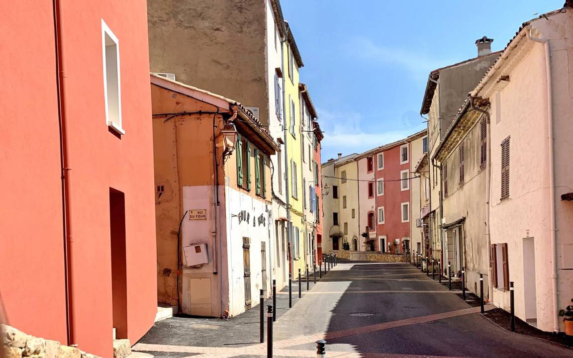 Photo of Buildings in Bagnols-en-Foret